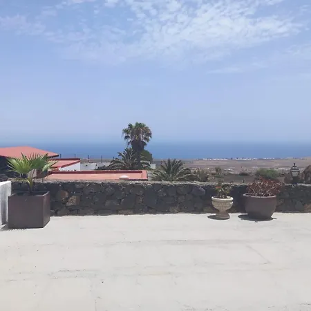 Casa El Olivo Panoramic Views La Asomada (Lanzarote)