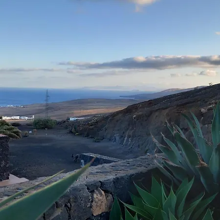Casa El Olivo Panoramic Views La Asomada (Lanzarote)