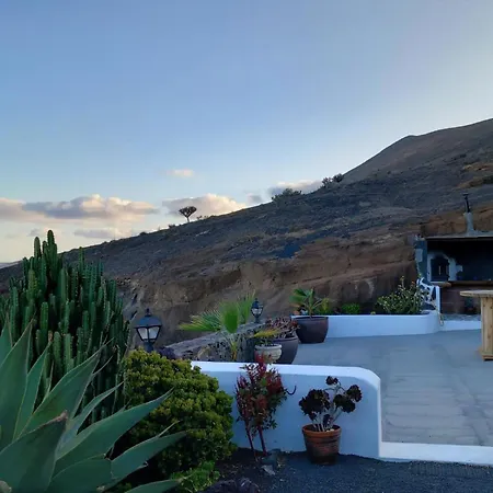 Casa El Olivo Panoramic Views La Asomada (Lanzarote)