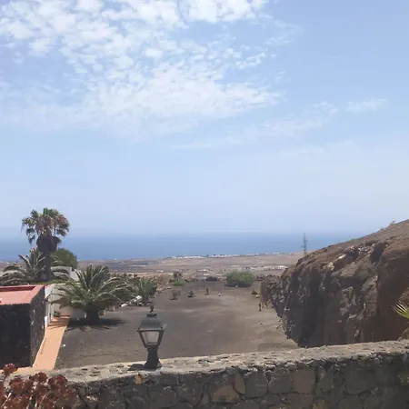 Casa El Olivo Panoramic Views * La Asomada (Lanzarote)