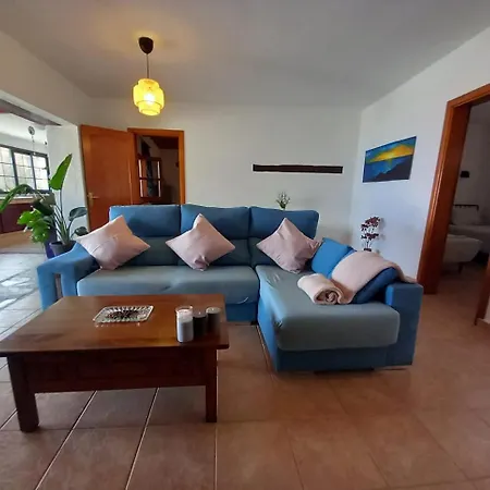 Casa El Olivo Panoramic Views Ferienhaus La Asomada (Lanzarote)